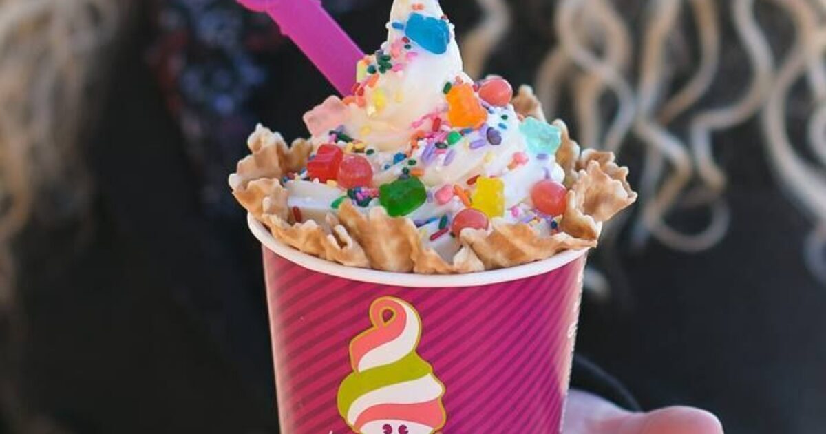 Menchie's Frozen Yogurt - Chisholm Creek